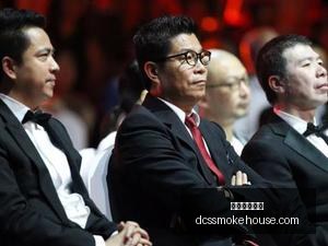 詹姆斯与欧,文和谐关系,看顶级球星,网络博彩平台官网,网络博彩平台App,网络博彩平台下载,网络博彩平台登录,网络博彩平台